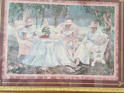 Three Sisters Tea Room /Door Of Hope