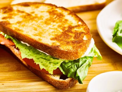 Tin Bucks Coffee Shop