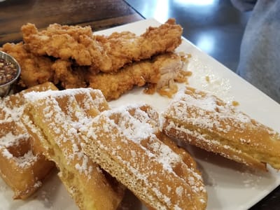 Toast Coffee + Kitchen