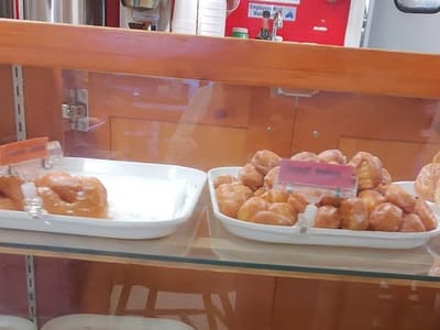 Tommy’s Bakery & Café