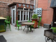 Top Hat Coffee and Entertainment