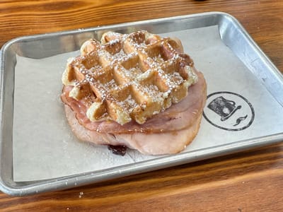 Top Hat Coffee Lounge