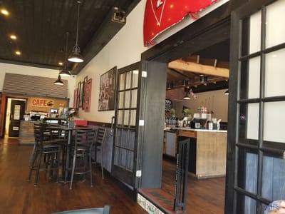 Topz Frozen Yogurt & Metro Deli