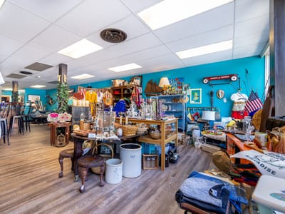 Traveling Gypsies and Kava Den