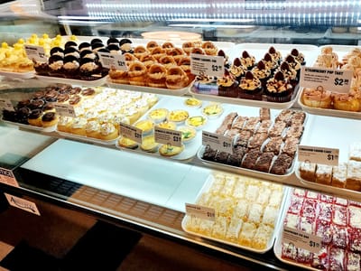 Treat Yo' Self Bakery