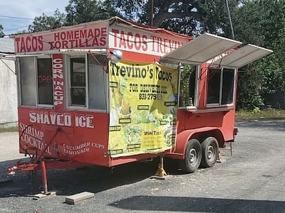 TREVIÑO'S CONE STAND