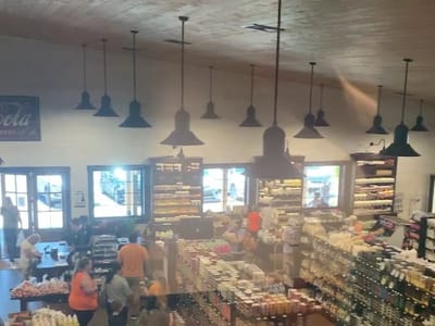 Troyer's Mountain View Country Market