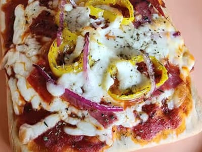 Twisted Sisters' Cafè