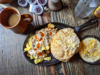 Two Cracked Eggs Cafe