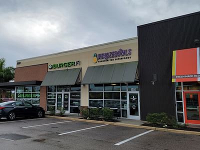 UHMAZEBOWLS Fort Myers