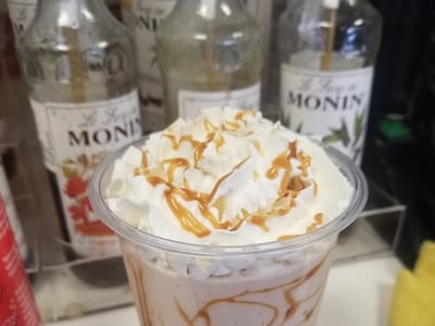 Underground Cafe Restaurant Bar