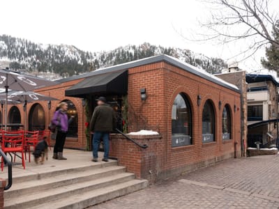 Unravel Coffee + Bar