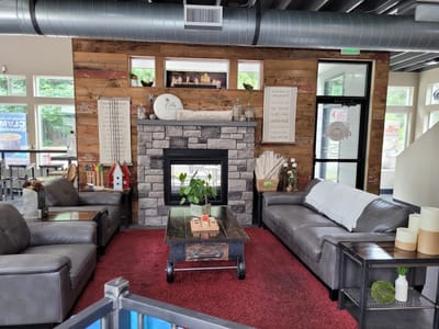 Uptown Koffee and Kafe