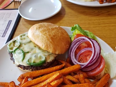 Valleon Cafe at Colter's Lodge