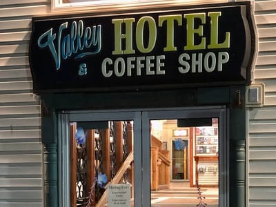 Valley Hotel & 24/7 Open Café