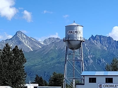 Valley Hotel & 24/7 Open Café