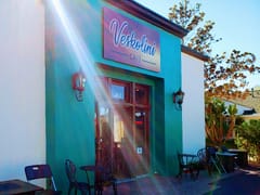 Veskolini Cafe