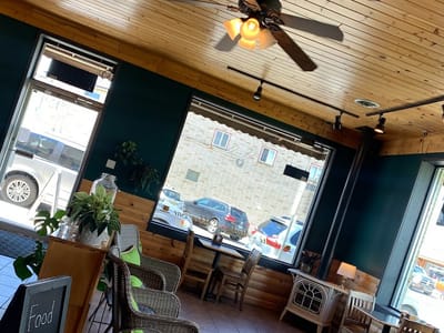 Village Square Pizza & Ice Cream Parlor