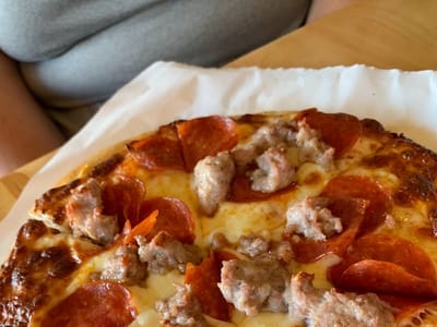 Village Square Pizza & Ice Cream Parlor