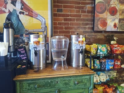 Vitina's Deli Delights