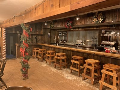 Wagon Box Inn Restaurant & Cabins