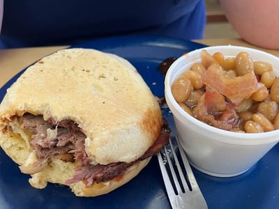 Wagon Wheel Cafe & Bakery LLC