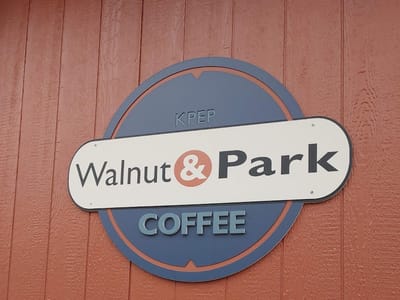 Walnut & Park Cafe