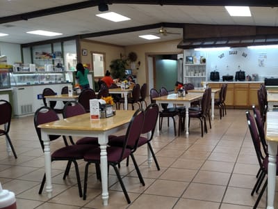 Ward's Garden Center & Cafe