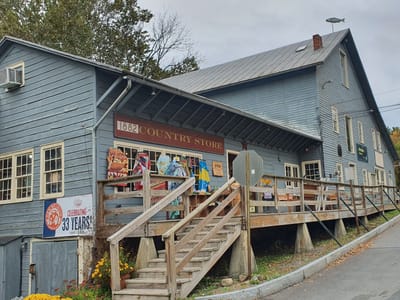 Waterwheel Café, Bakery & Bar