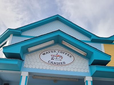 Waves Coffee & Candies