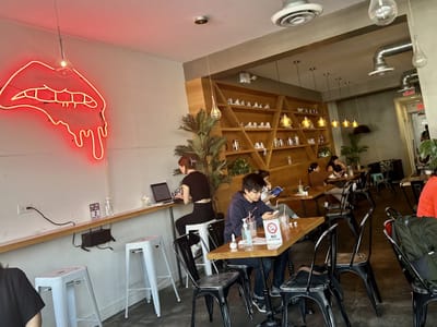 WHITE NOISE COFFEE CO