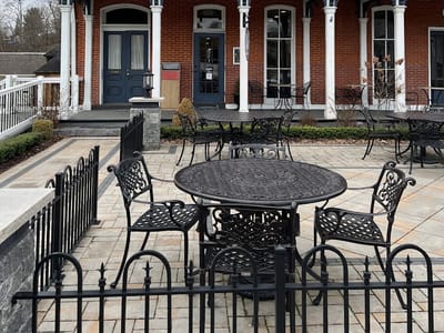 White Tree Cafe & Coffeehouse