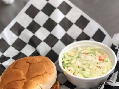 Whitling Whimsy Cafe