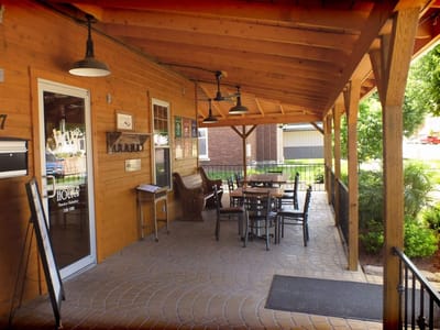 Whitling Whimsy Cafe