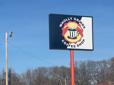 WHOLLY GRINDS Coffee Shop