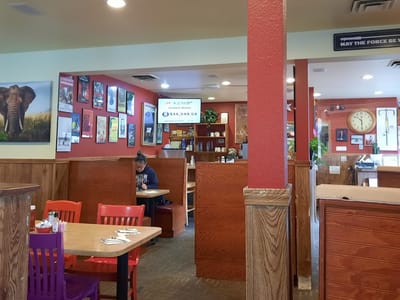 Willee's Cafe & Spirits