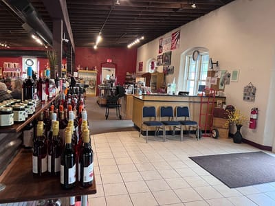 Wisconsin Cranberry Discovery Center & Cranberry Country Cafe