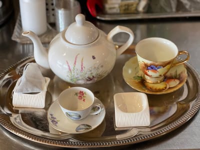 Wisteria Twig Cafe & Tea Room