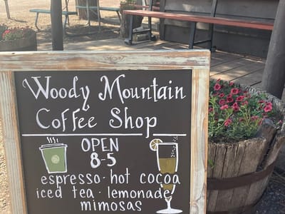 Woody Mountain Coffee Shop
