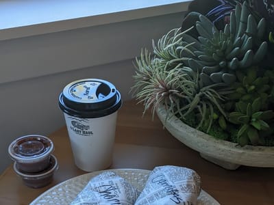 Woody Mountain Coffee Shop