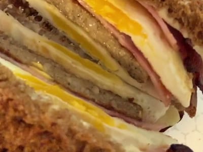 Woolfie's Coffee and Breakfast Bakery