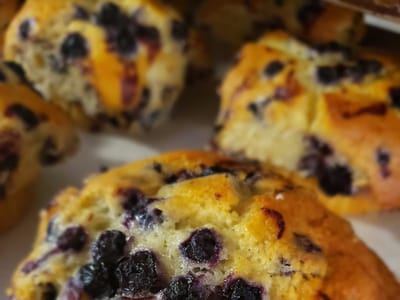 Woolfie's Coffee and Breakfast Bakery