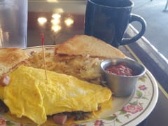 Young Mugs Cafe & Coffee Co.