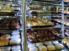 Yum Yum Donuts