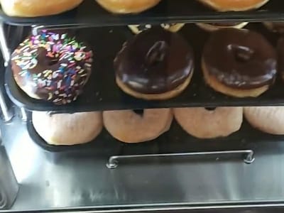 Yum Yum Donuts