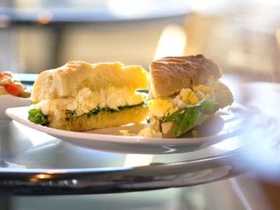 Zephyr Winebar + Café