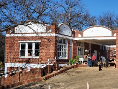 Zim's Farmers Market & Cafe